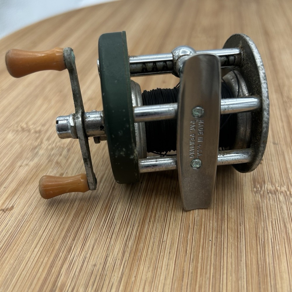 Langley Speedcast Model 530 Green Casting Reel Nice Vintage